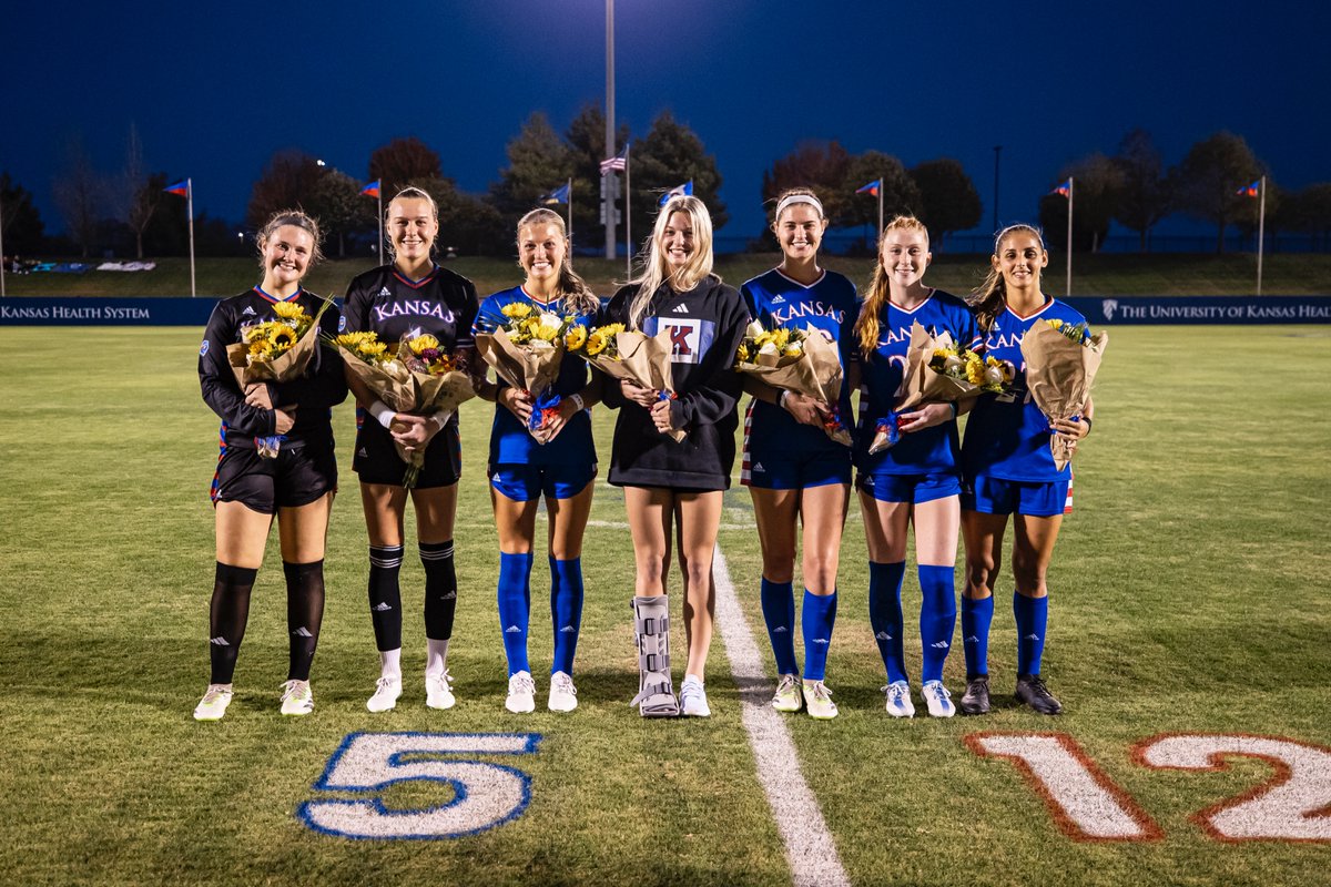 we 🫶 our seniors!