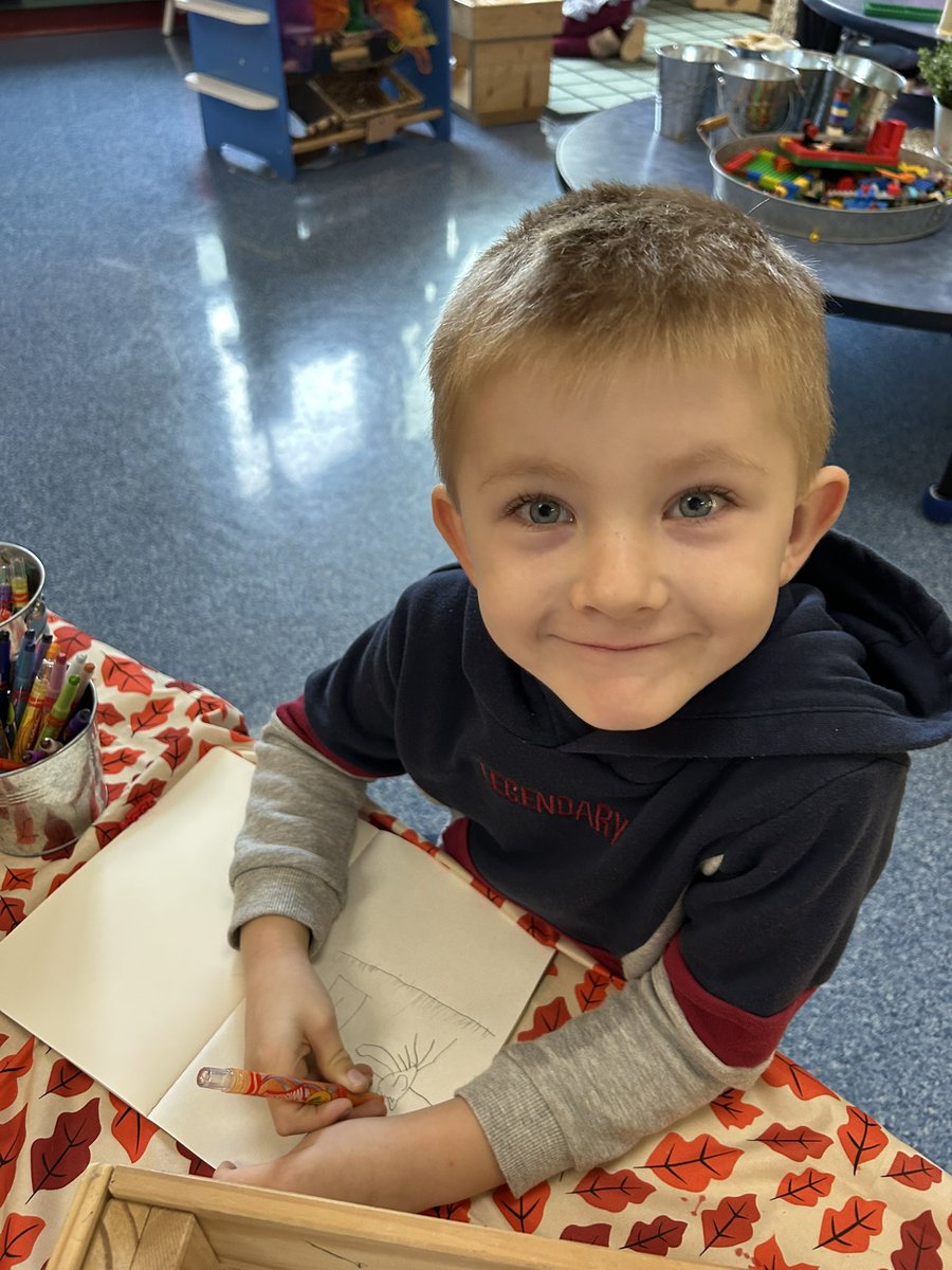 OurKinderStory's tweet photo. We are storytellers! After this story we shared stories from our ❤️.  Our first time in our special writer’s books! We chose a writing spot that felt comfy &amp; inspiring! https://t.co/ztgDfKdSPz