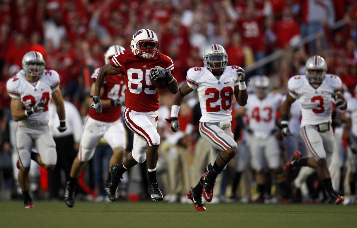 OnWiscardsin's tweet photo. Let's do something crazy, shall we? 🚨

If the Badgers beat Ohio State this Saturday Night, I will give away $250 break credit to one lucky follower here... 🔥

Just retweet and follow to enter - #OnWisconsin!

@Hobby_Connect @sports_sell @BreakAmplify https://t.co/z4dznS0X37