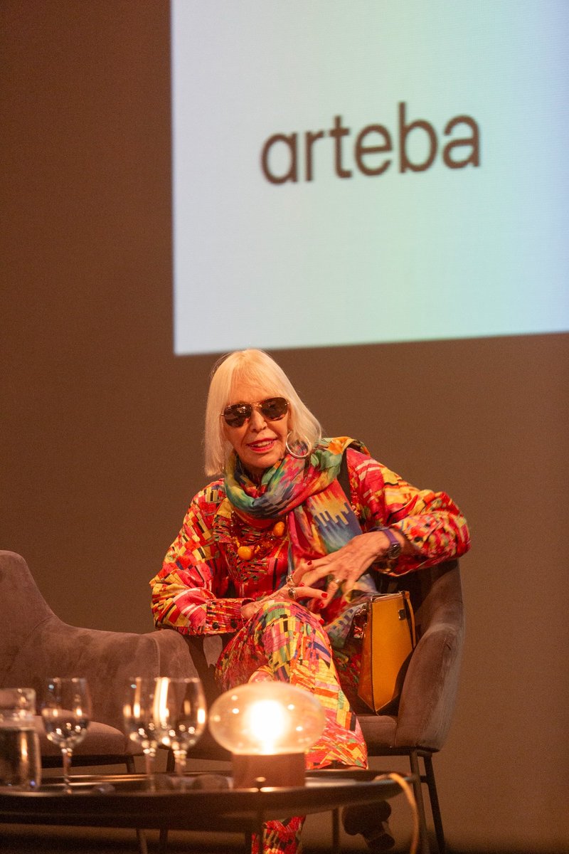 museomalba's tweet photo. Marta inspirada y divertida como siempre. Una conversación con Jochen Volz para disfrutar de sus anécdotas y observaciones sobre el presente.
Queda disponible en YouTube:
https://t.co/q3uSsmZWsQ
@BrasilBAires @arteba https://t.co/YsvGzAso4N