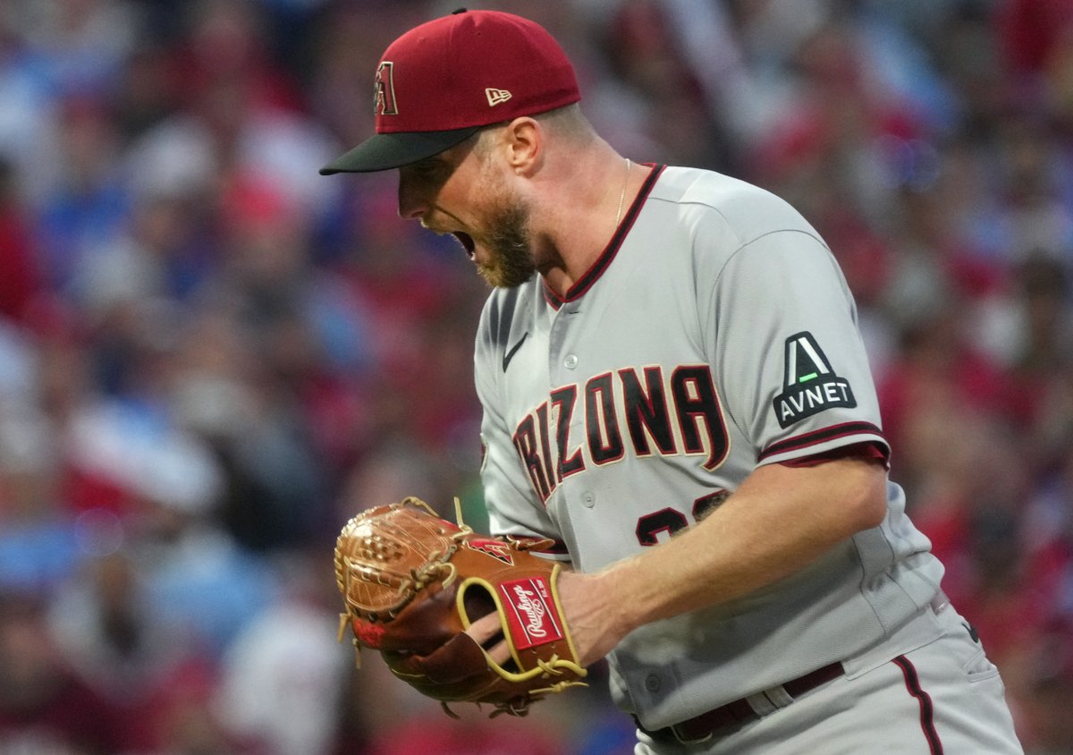 Snake City, Pennsylvania. 

DBacks steal one on the road and force a game 7. See more of the action here:

azcentral.com/story/sports/m…