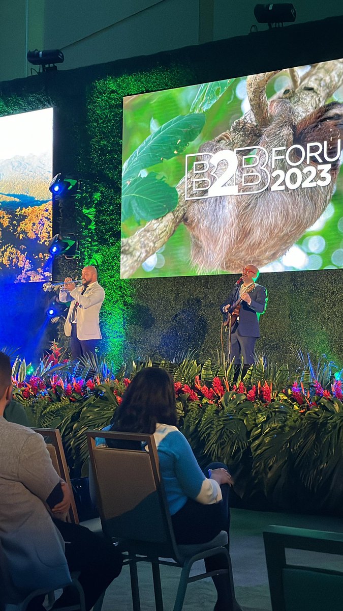 esencial COSTA RICA tweet media