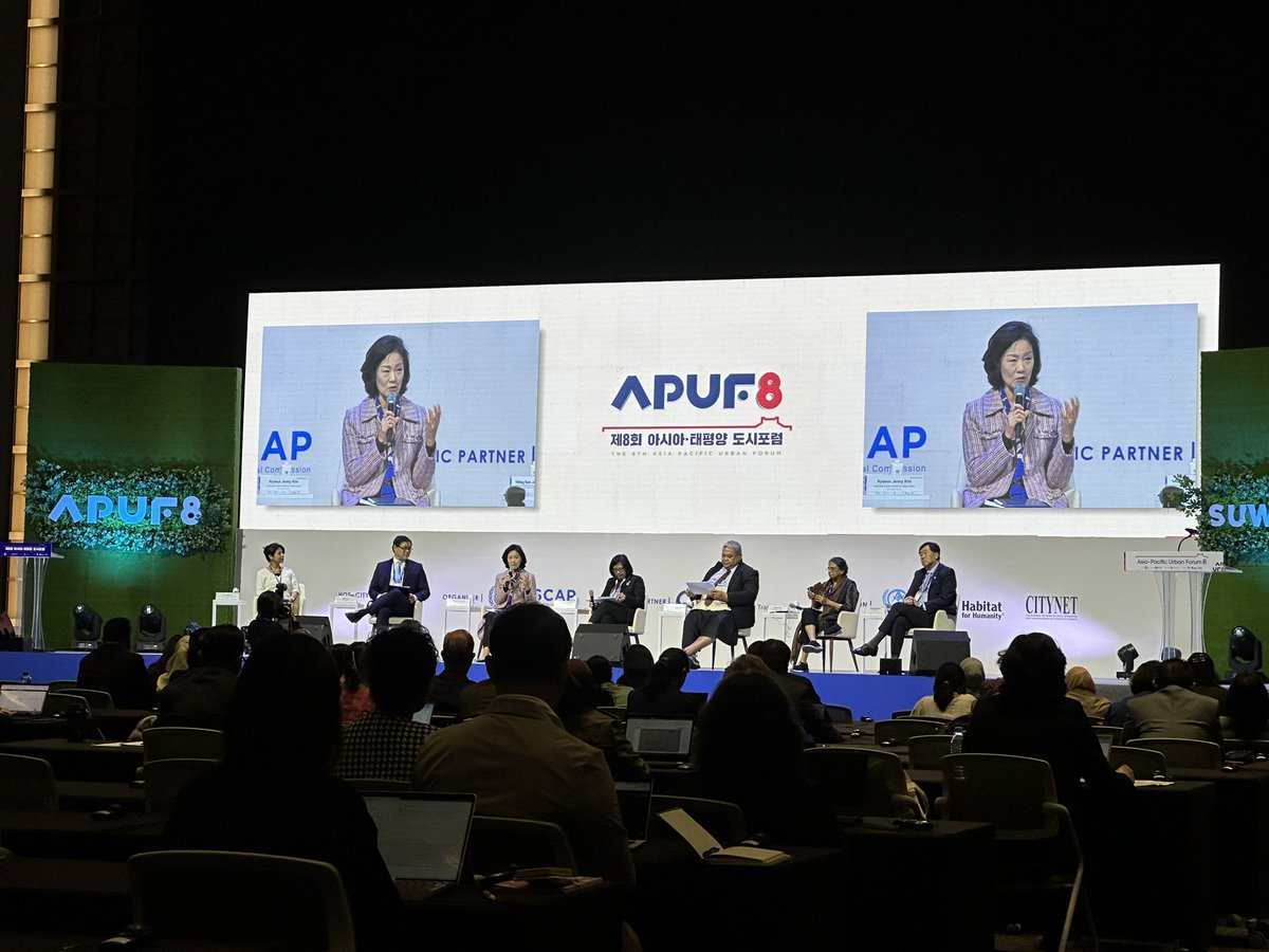 sashinigomez's tweet photo. 92% of ROK population living in cities. The hosts of #APUF8 committed to transformation at city level. This includes the transition to low carbon energy which can address adverse effects of climate change, disasters and environment degradation. https://t.co/PAHyOWT5XO