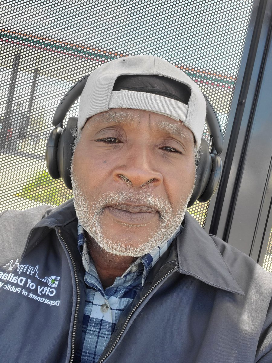 BigCharles4ever's tweet photo. @LindseyRic36743 age 69 https://t.co/3uYLqaEIH5