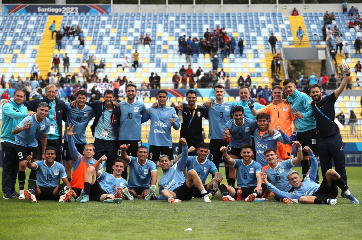 Debut con triunfo! 🇺🇾

A seguir trabajando y ya pensar en el próximo. 

Vamos <a href="/Uruguay/">Selección Uruguaya</a>! 👊🏼