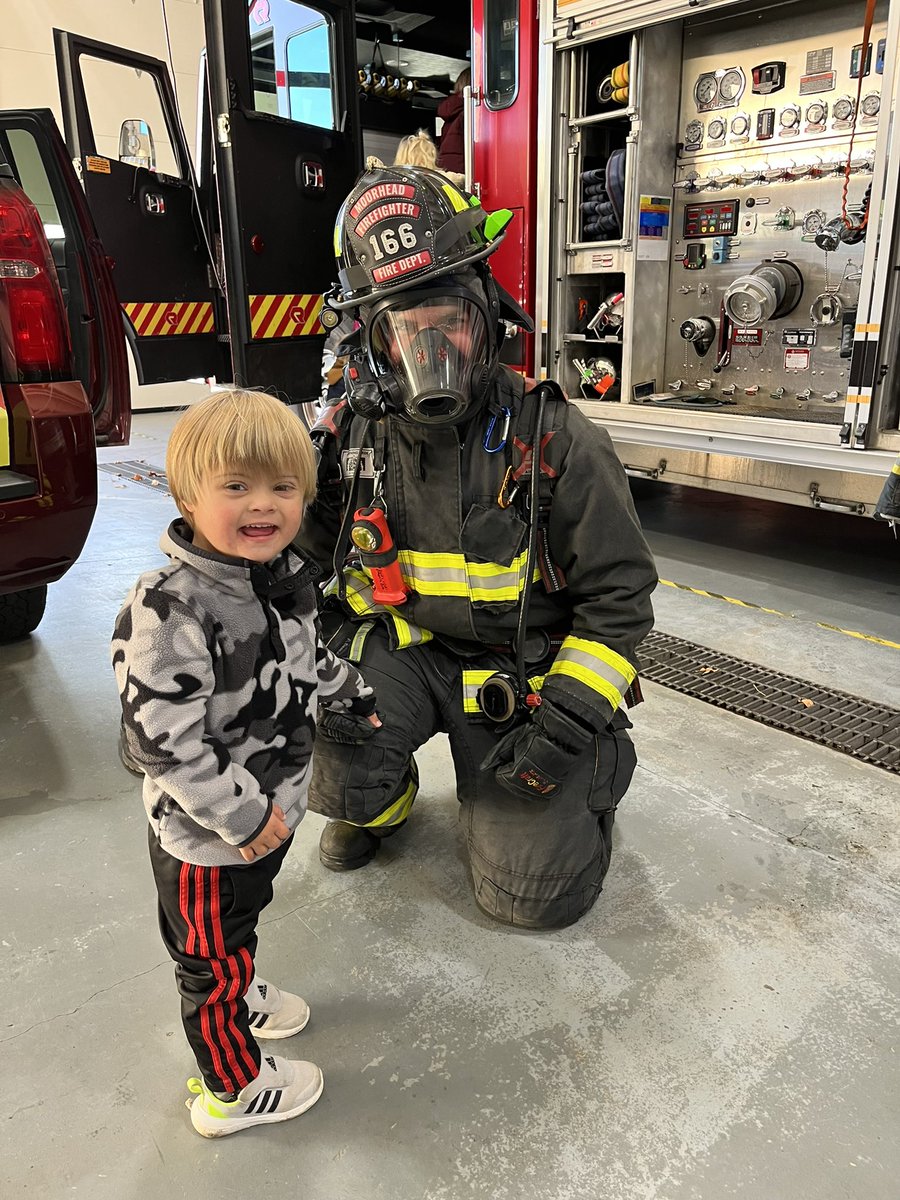tpfeif4's tweet image. Thank you @MoorheadFire! We were so excited to spend some time with you this morning!