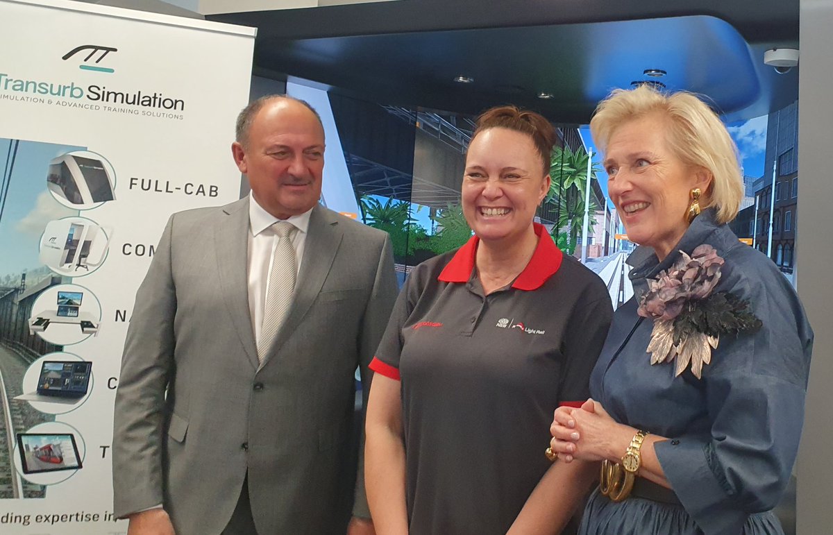 Visite en Australie à l'entreprise wallonne #Transurb qui réalise dans le monde entier des simulateurs de transport. Démonstration ici avec le tram de Sydney conduit par la Princesse Astrid <a href="/AWEX_Belgium/">Wallonia Export & Investment Agency</a>