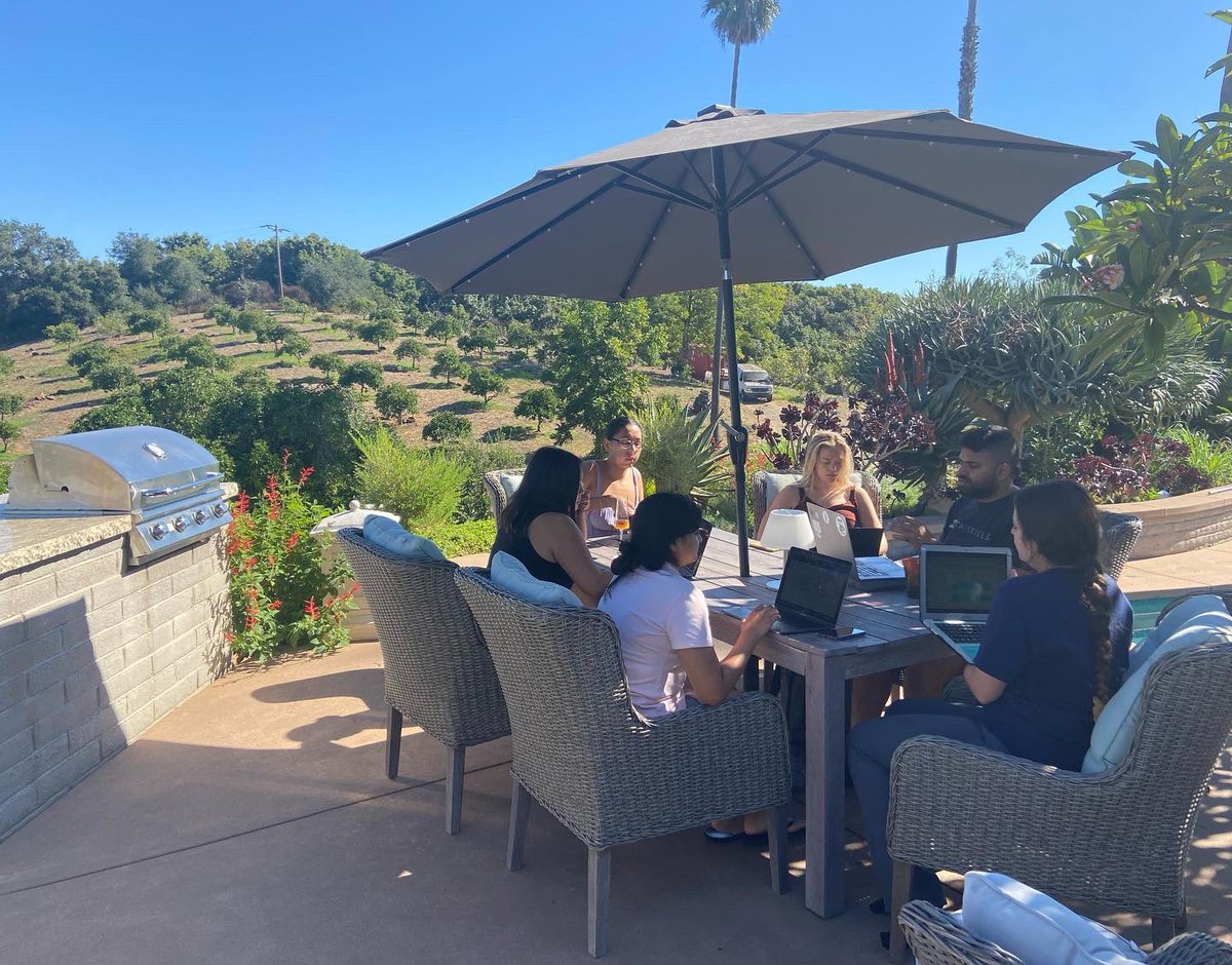 Sonya Neal tweet media