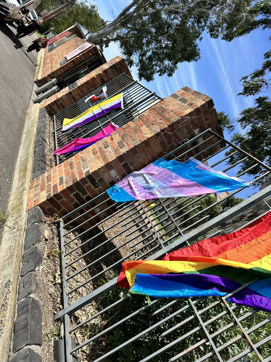 deanarcuri's tweet photo. Sure it’s windy but it’s also sunny and that is the perfect flag weather!❤️
#LGBTIQWHC https://t.co/z7sdCVzK4b