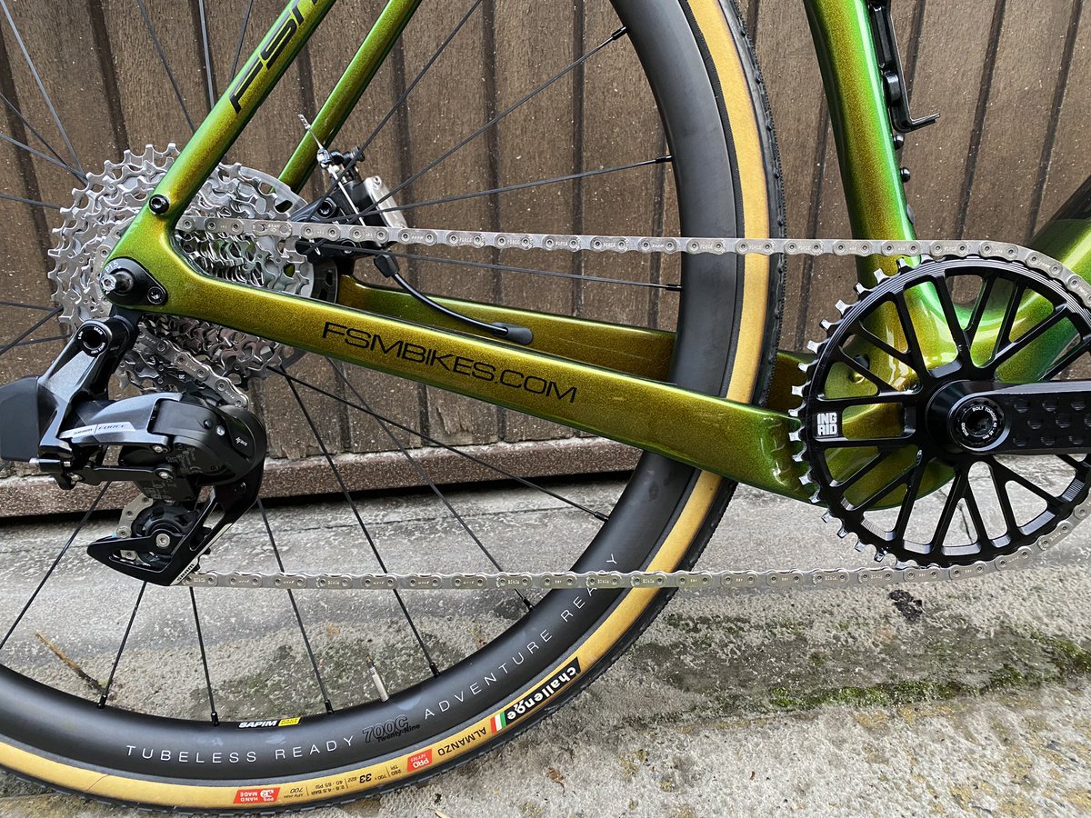 FSMBIKESdotcom's tweet photo. FSM STERRATA.                                                #gravel #gravelbike #ingridcomponents #challengetyres #sram #prologo https://t.co/sRvtFAxFWV