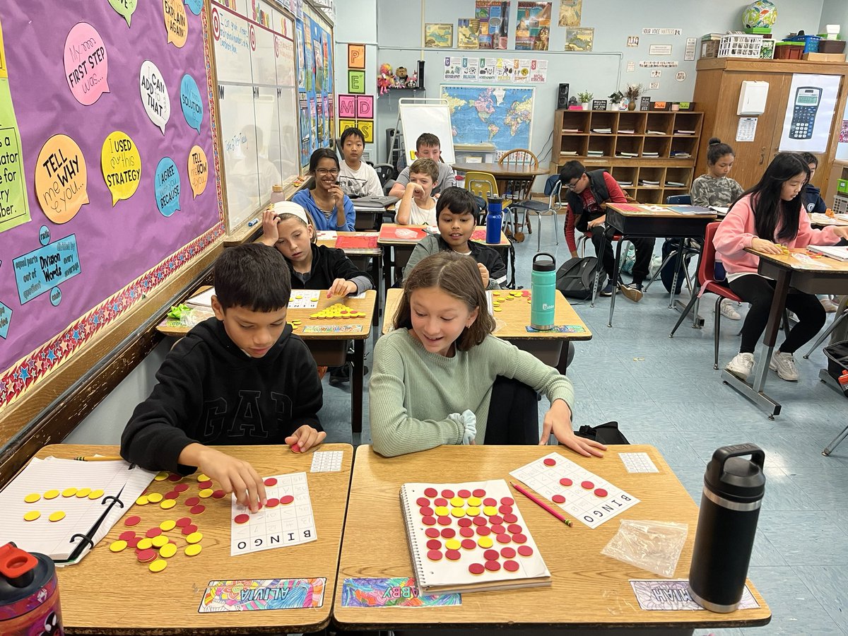 MrsFlecha's tweet photo. We loved playing integers bingo to help us prepare for our integers test! ➕➖@IslandtreesMMS https://t.co/lZOkpiJoVy
