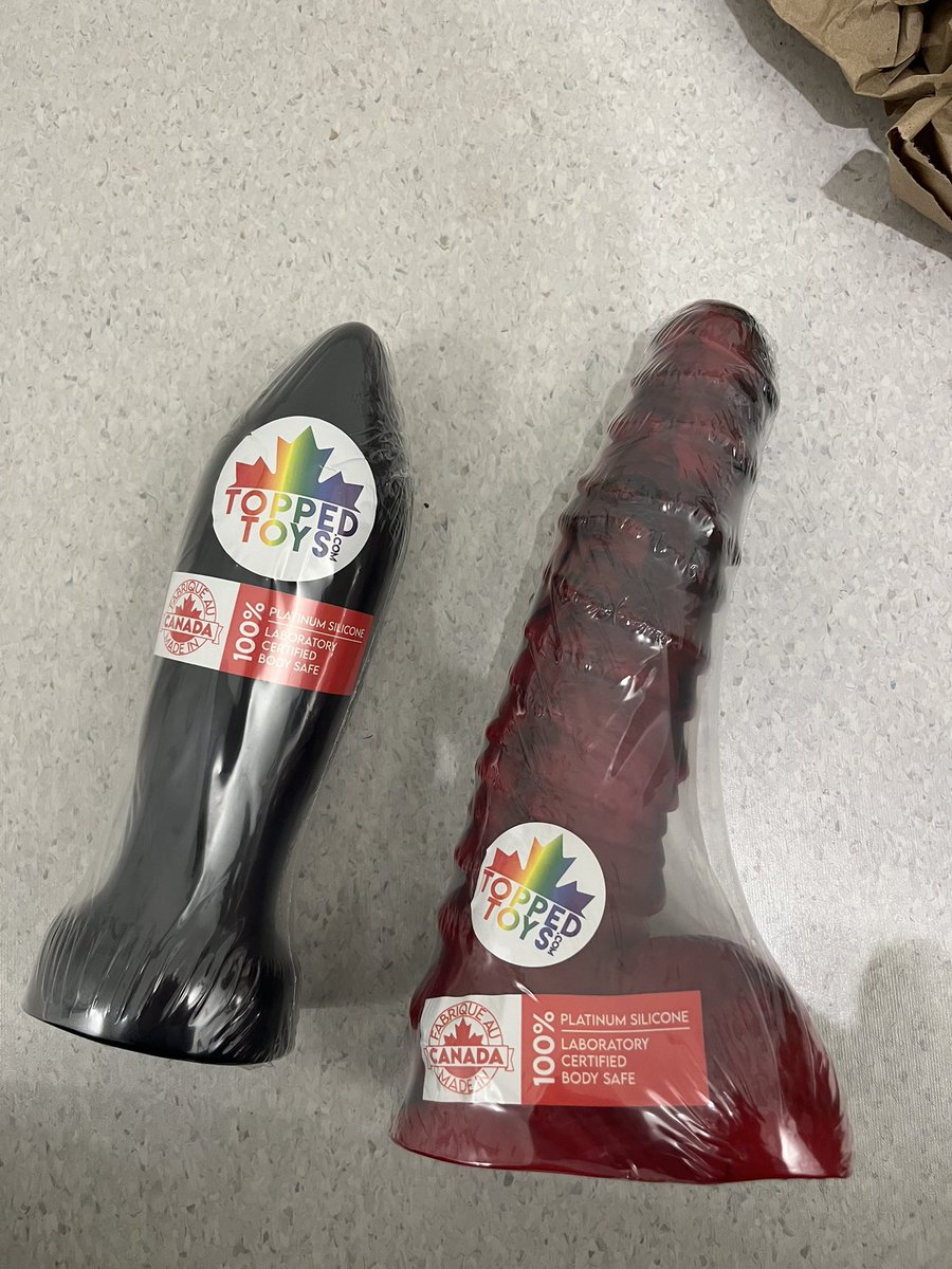 Omg it arrived today 
<a href="/ToppedToys/">Topped Toys</a> #mordax75 and #deepspace80

I cannot wait to stuff this in my hole and let them wreck it

#exciting #manpussyindevelopment #ff #locktober