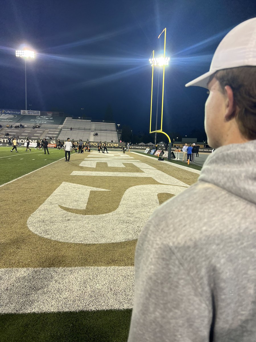 CharlieStober's tweet photo. Had a great time this weekend at @sacstate . Thank you @lapan_jeremy for inviting me! I loved the atmosphere! @Jadersdiamond #stingersup https://t.co/B4TTk4cZ7S