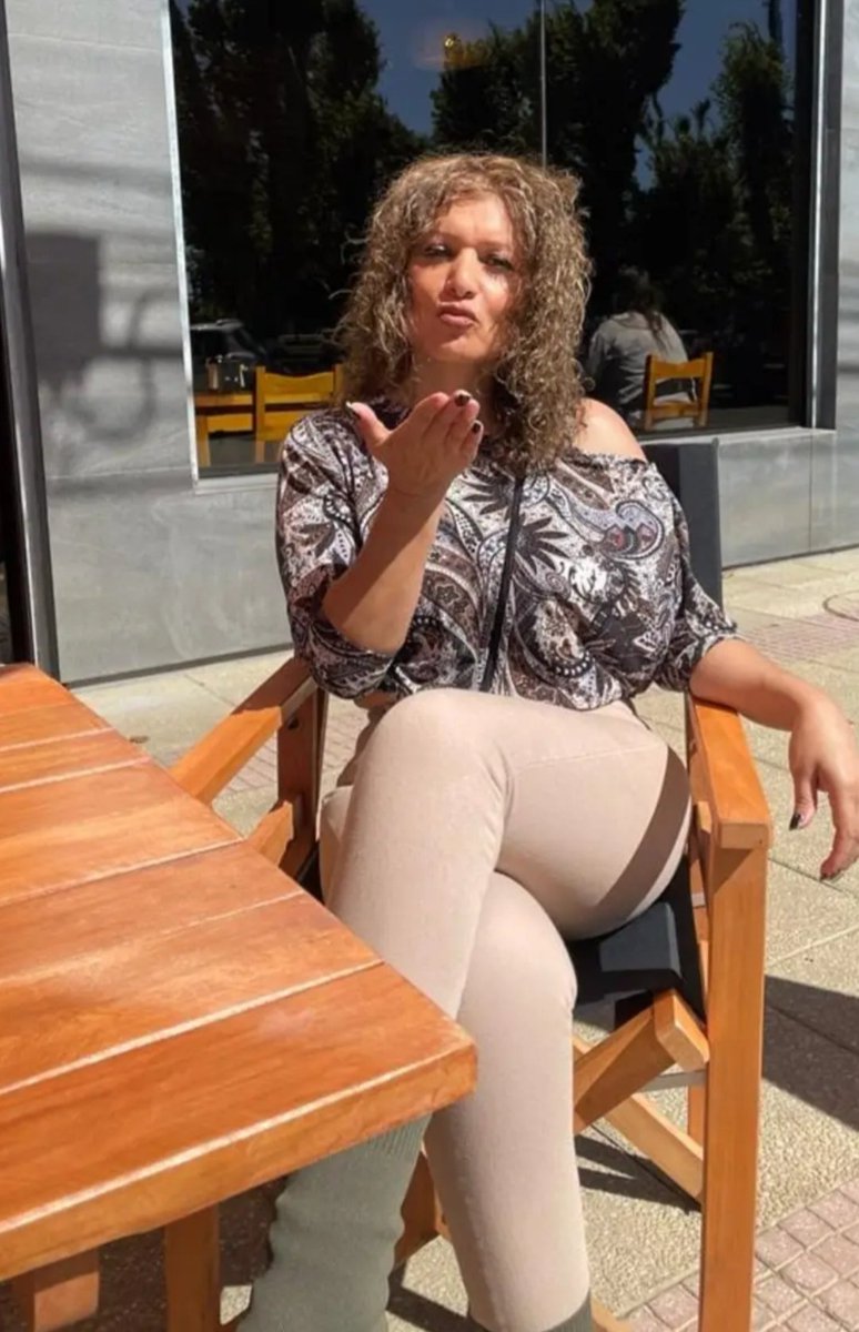 Kathy14259708's tweet photo. Besitos 💋💋💋💋 https://t.co/UT8GiadK4S