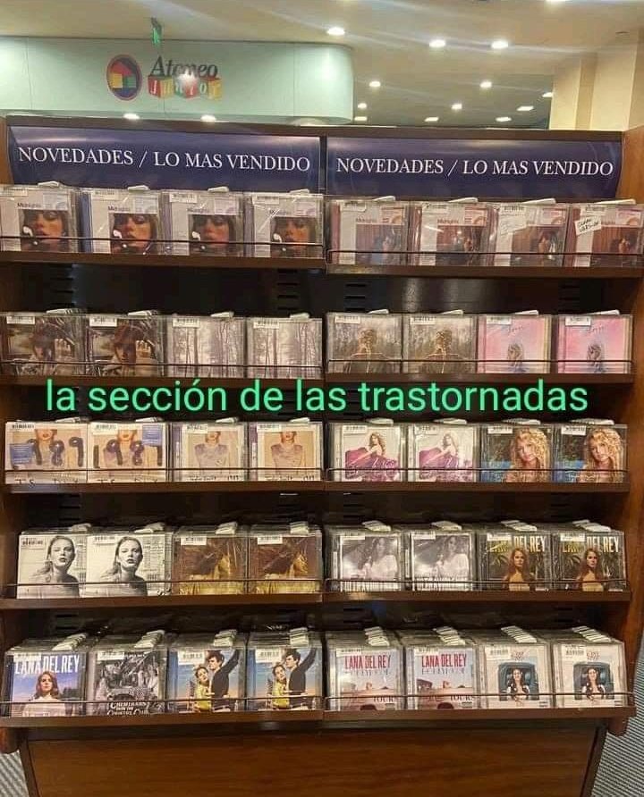 tswift_mx's tweet photo. Mi lugar seguro 🍷 https://t.co/W3ZDPGbcZ3