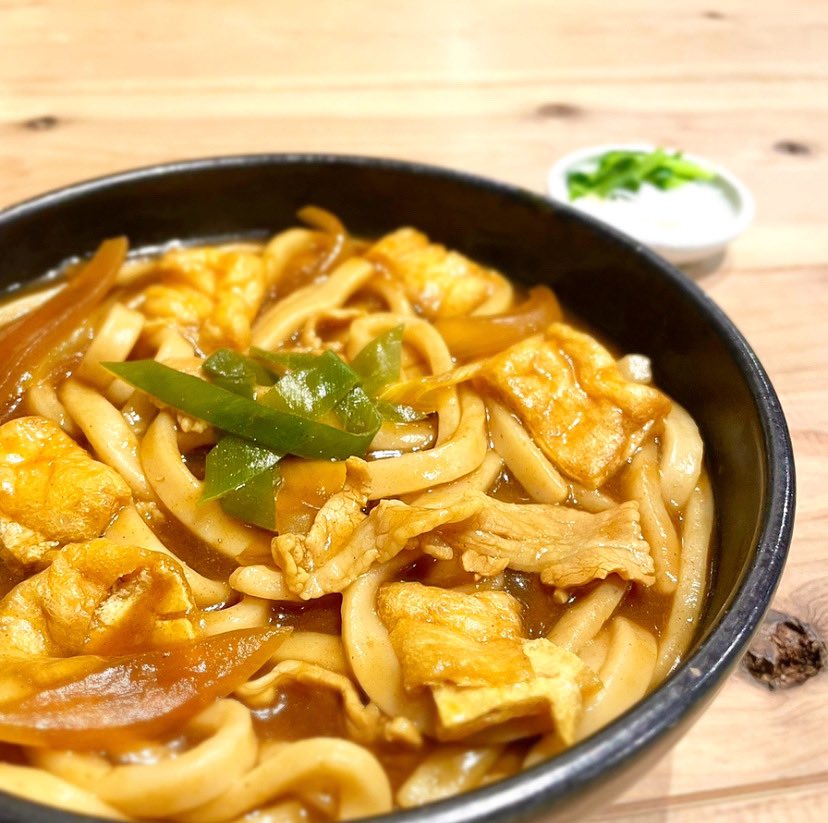 UdonAMERICAN's tweet photo. こんにちは
東村山肉汁うどんメリケンです👋

本日も晴天☀️
メリケンの営業も残すところあと8日🥹

あつあつの♨️
カレーうどん是非👆

本日も全力で営業致します
ご来店お待ちしております🙇‍♂️🙇‍♀

【営業時間】
🈺🌝11:00-14:00 🌙17:00-21:00 https://t.co/CEdxkyu0J5