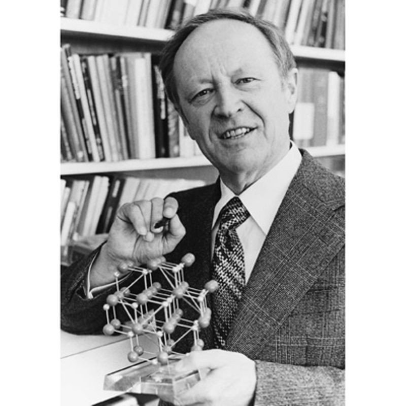 Dag Spicer (@dag_spicer) on Twitter photo Semiconductor History 1948: European Transistor Invention. German physicists Herbert Mataré & Heinrich Welker independently create a germanium point-contact transistor in Paris, France called the transistron. Dig deeper: tinyurl.com/3rmtxcec <a href="/ComputerHistory/">Computer History Museum</a> Semiconductor History 1948: European Transistor Invention. German physicists Herbert Mataré & Heinrich Welker independently create a germanium point-contact transistor in Paris, France called the transistron. Dig deeper: tinyurl.com/3rmtxcec <a href="/ComputerHistory/">Computer History Museum</a>