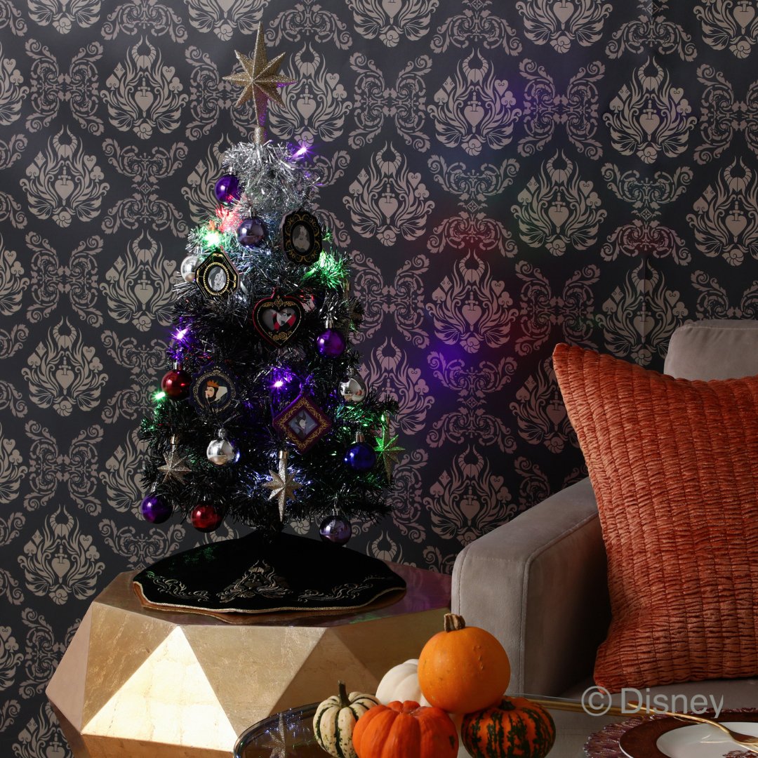 心ときめくクリスマスツリーで たのしいハロウィンを🎃💞 ＼ 5人の