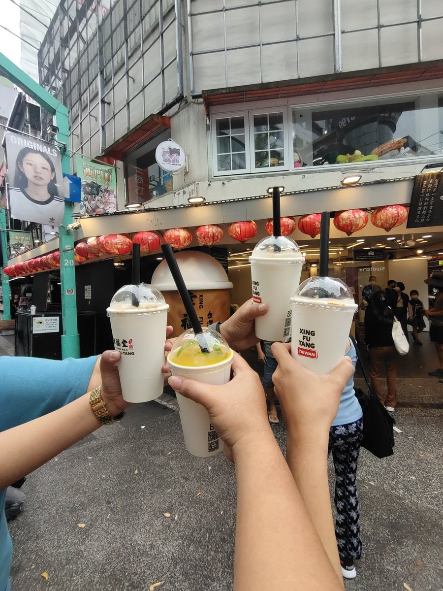 LaceLavone's tweet photo. Ni hao Taipei, Taiwan ❤️ https://t.co/KJfVUFr6lY