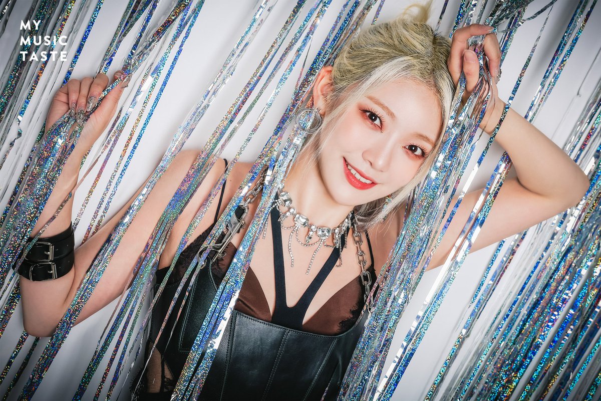 _mymusictaste's tweet photo. Onda will be in your city!🇺🇸
4 days away to see your girls!❤️‍🔥

Grab your tix right now👇🏻
Concert🎟️ https://t.co/JRBZvTG1DM
Meet &amp; Greet🫶 https://t.co/ZQuTb3lRSD

#EVERGLOW #에버글로우
#ALL_MY_GIRLS_IN_US https://t.co/kHGbT2UNPy