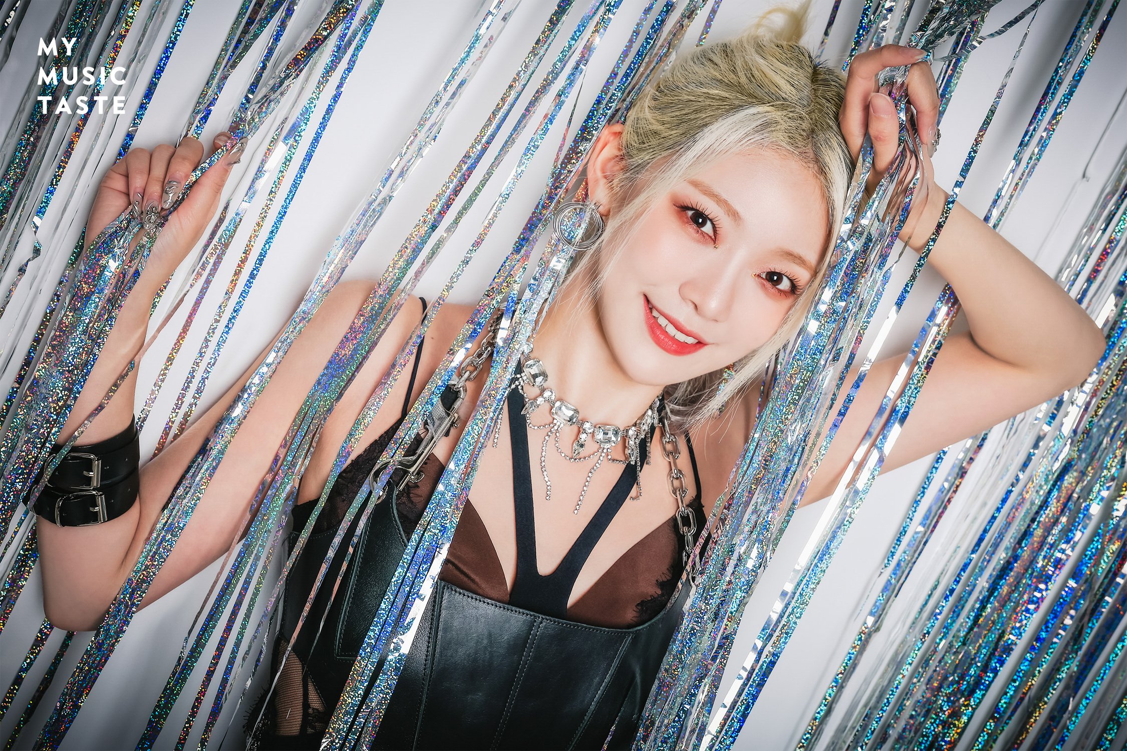 F9Ky7l9bwAABUSG?format=jpg&name=4096x4096