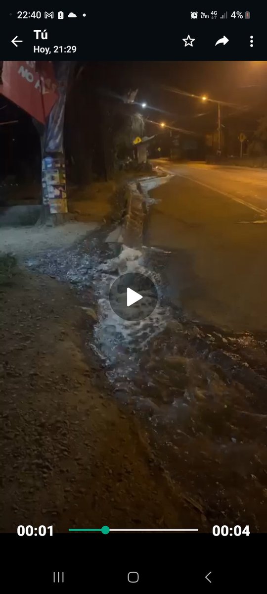RichardArancib's tweet photo. @aguas_andinas ROTURA DE MATRIZ EN CALLE CAMINO AL VOLCAN, SECTOR LAS VERTIENTES, Se pierde agua a montones.. https://t.co/mm8K8F9QdV
