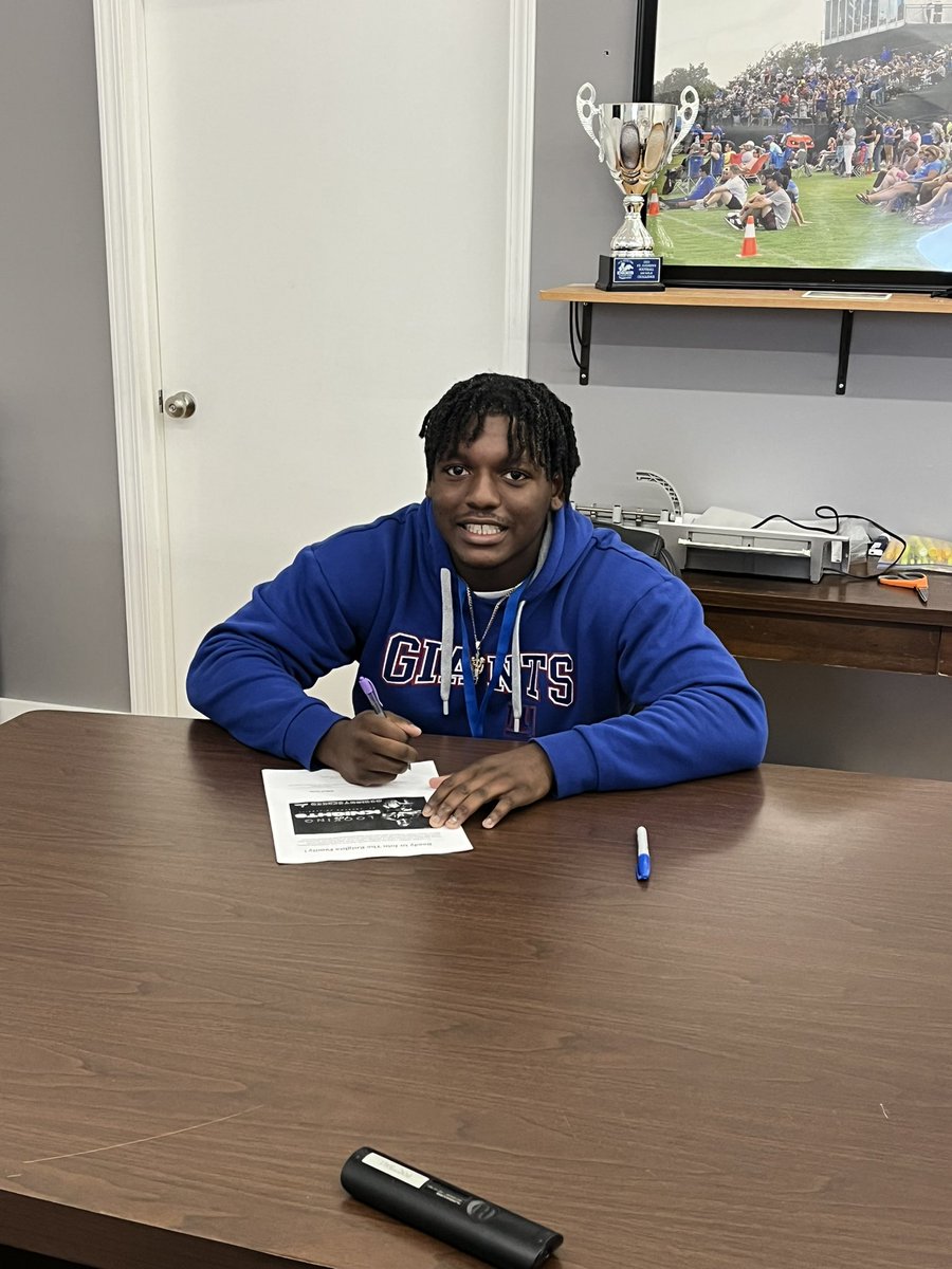 Trent Fredericks (@coachfrederick5) on Twitter photo Another great commitment for the Knights !! Can’t wait to get you down here and get to work !! <a href="/Jaiquan_evans56/">Jaiquan Evans</a> <a href="/StAndrewsFB/">SAU Football</a> <a href="/StAndrewsUniv/">St. Andrews University</a> Another great commitment for the Knights !! Can’t wait to get you down here and get to work !! <a href="/Jaiquan_evans56/">Jaiquan Evans</a> <a href="/StAndrewsFB/">SAU Football</a> <a href="/StAndrewsUniv/">St. Andrews University</a>
