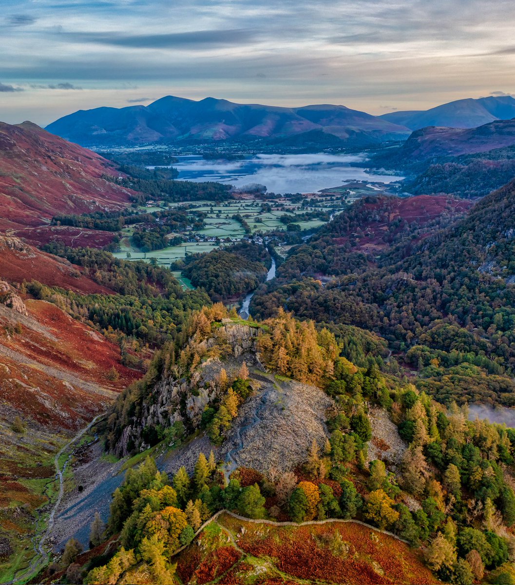 lakesrhino's tweet image. Morning everyone hope you are well. I have to admit that when I see beauty, it gives me inspiration, and you don't get more beautiful than this. Looking out of the Jaws of Borrowdale across Castle Crag, Derwentwater and beyond. Have a great day. #LakeDistrict @keswickbootco