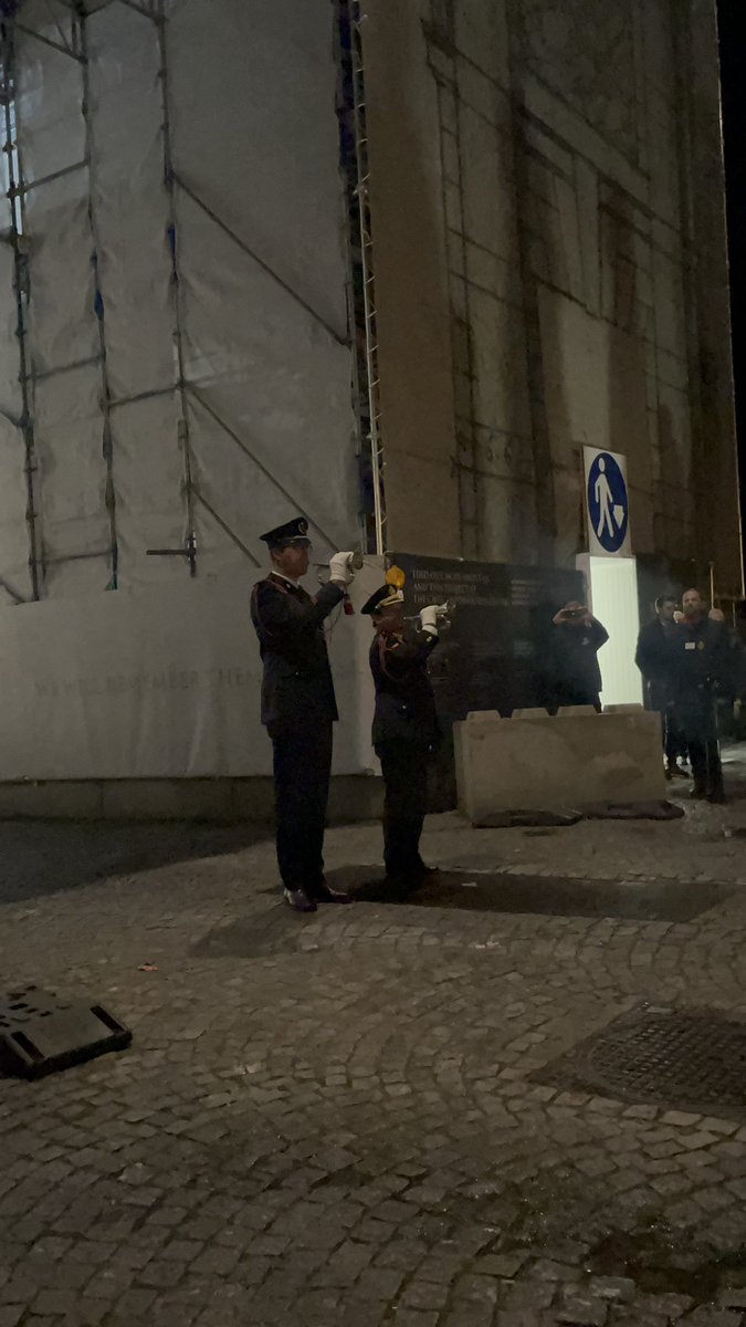 ToursSolway's tweet photo. Our group attended the Last Post Ceremony at the Menin Gate on Friday evening. Three guests laid a wreath during the ceremony on behalf of the group and one was invited to recite the exhortation.
#solwaybattlefieldstours @lastpostieper #remembrance #Ypres #MeninGate https://t.co/H9GWEqicRf