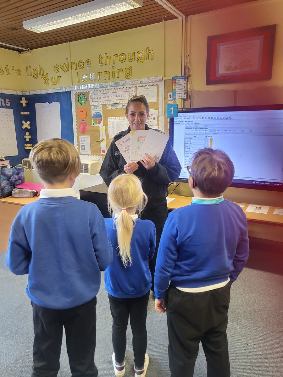 NWPSchoolBeat's tweet photo. PC Jane was at St Annes Catholic School in Wrexham  (@StAnnesWrexham) where the learners gave her some amazing pictures they had drawn https://t.co/OrwKANReWq