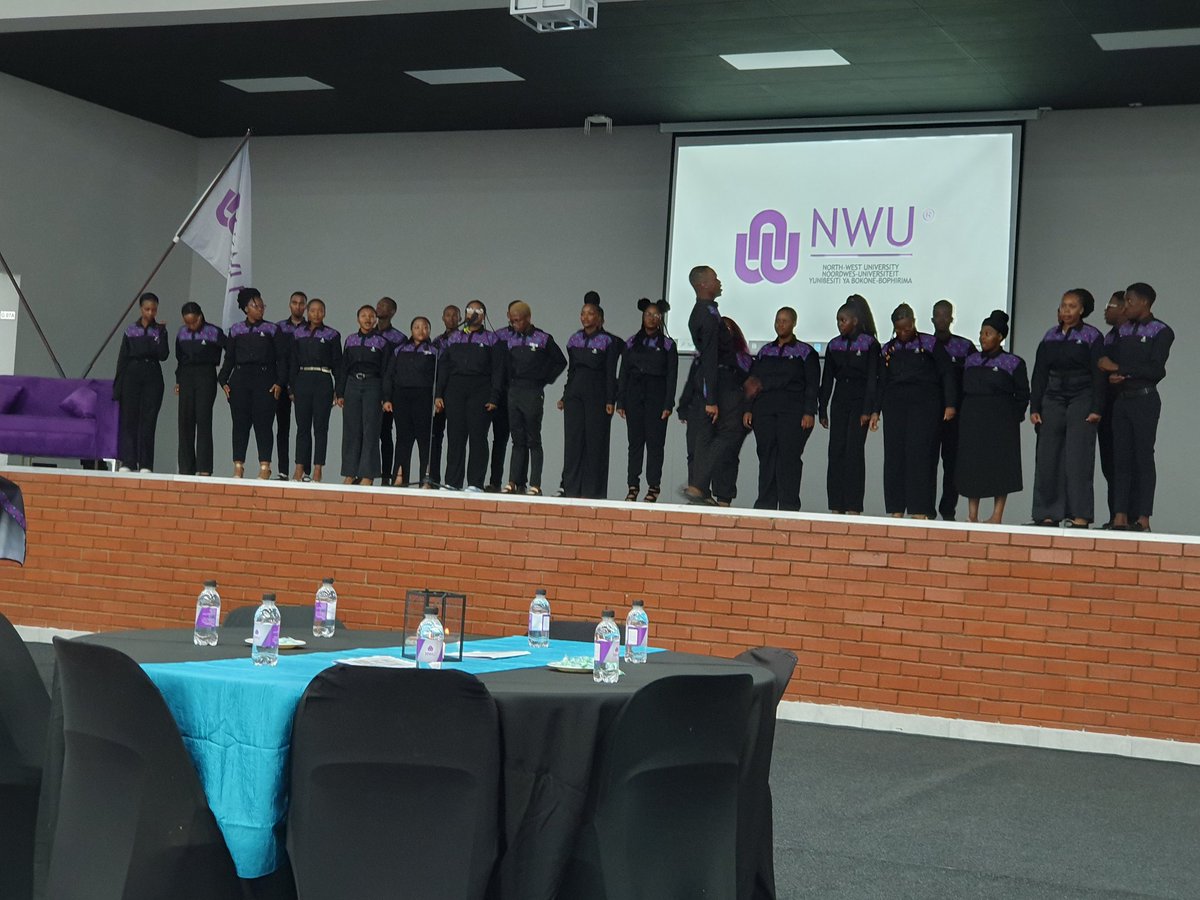 Opening of #Heltasa2023 NWU Choir and connecting the lights