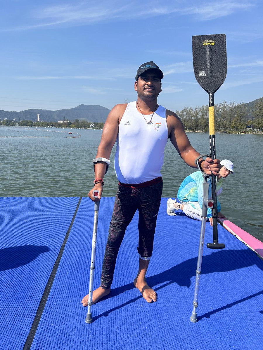 narendramodi's tweet photo. A remarkable triumph. Congratulations to Gajendra Singh on winning a Bronze Medal win in the Para Canoe Men's VL2 Para Asian Games event. India applauds this achievement! All the best for the endeavours ahead. https://t.co/S68aH0PD2L