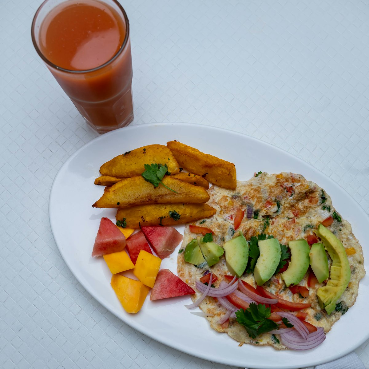 culturecafe's tweet photo. Embracing the flavours of the Southwest with a delightful breakfast: pan-fried Spanish omelette, golden potato wedges, creamy avocado, a burst of fresh fruits, and a refreshing glass of juice. Mornings done right
#SouthwestBreakfast #morningdelights
#delights #deliciousgoodness https://t.co/1e9ko9aCGm