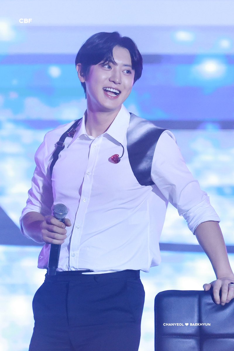 231021 HQ

#CHANYEOL #찬열
#EXO #엑소 #weareoneEXO