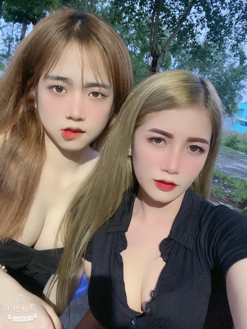 Thaodamdang1's tweet photo. Chị chị em em
Ai mua album thì ib em nhá https://t.co/AAricwHbCC