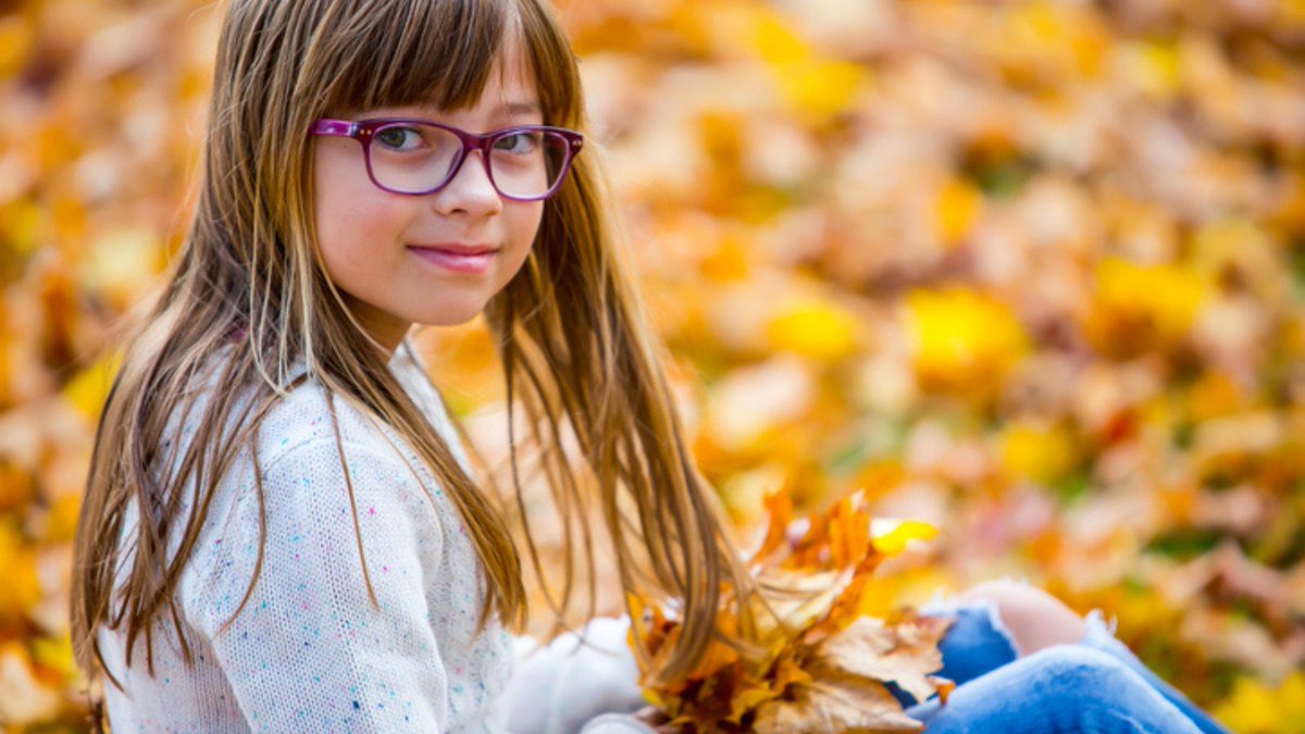 It's half term again! Use this break to prioritise your children's eye health. An eye test offers more than just detecting the need for glasses. Schedule a free eye test for your kids here: bit.ly/3FrPr2L