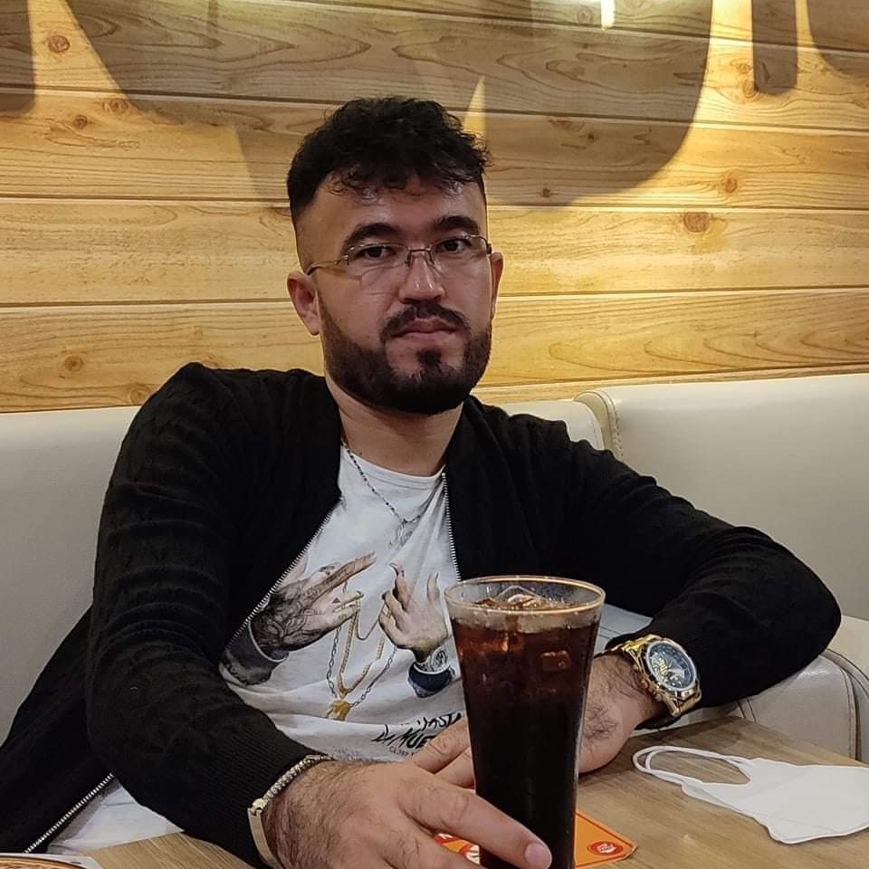 NabiWafayee's tweet photo. #HelpRefugees_Indonesia
Rest in peace
After 10 years of torture, detention, stress, cruelty and uncertainty due to dirty and brutal policies, he couldn't tolerate this pain and suffering and ended his life. ๐
FREE US.
@PplJustLikeUs @WgarNews @amnesty @hrw @GillianTriggs @UN https://t.co/S9uSjXH64Q