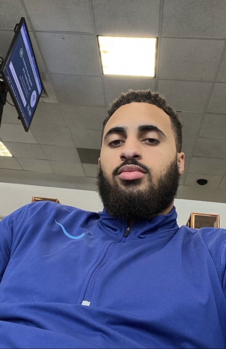JamesDanielsPop's tweet photo. Light Skin Twin #Underdig✊🏾 @JoshDanielZ1 #OneLove https://t.co/KdvwSz94Zz