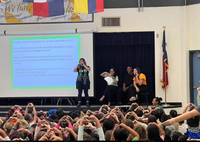 RRISD_TheBarrow's tweet photo. Thank you to Jhojan and Dayana for visiting our campus @AndersonMillEl today and sharing your experiences. The scholars truly enjoyed it and learned a lot about hard work, dedication, and following your dreams. @AustinFC @molina317 @dayanabg18 #HispanicHeritageMonth https://t.co/jrfc3RyYQh