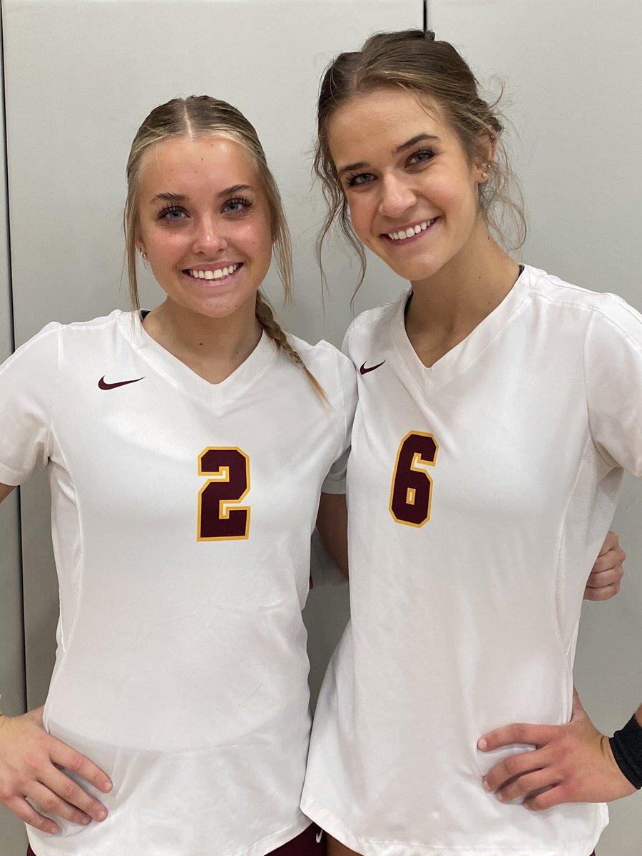 Wizardvball's tweet photo. WINDSOR 🏐 FANS WE INVITE YOU TO COME OUT AND CELEBRATE OUR TWO SUPER SPECIAL SENIORS❤️#6 Julia Bohlinger &amp; #2 Cailyn McCracken. Game time is scheduled for 6:30 pm. COME SUPPORT YOUR TEAM! 
#gowizards  #onceawizardalwaysawizard #wizardpride @Wiz_rdAD https://t.co/Dd8aY0ATIW