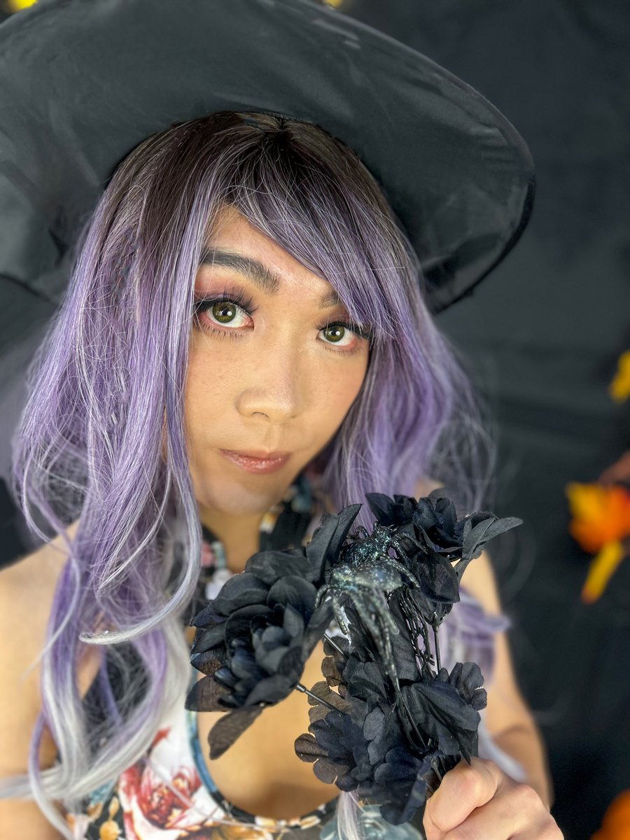 lilianlihua's tweet photo. Halloween is coming! Here are some of the pics I have been working on 😄
.
.
.
#transfeminine #genderfluid #transgirl #crossdressing #crossdresser #Halloween #mtf #costume #crossplayer #crossplaying https://t.co/o6xUTXjWZX