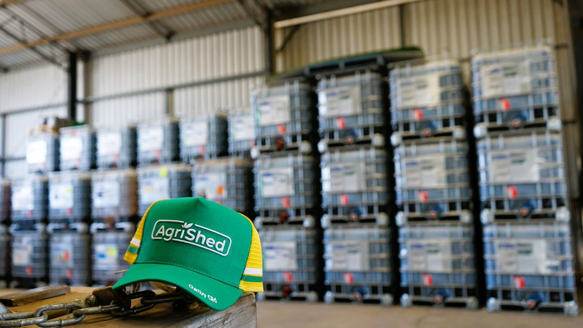 AgriShed_'s tweet image. Did you know... that we stock 20L drums and 1000L shuttles of Glyphosate, MCPA, Amine, Glufosinate, Transmission Oil, Engine Oil, S-Metolachlor, Paraquat and so much more! 

Give us a call to discuss your crop supply needs: 0436 426 512

#AgriShed #agricultureandfarming