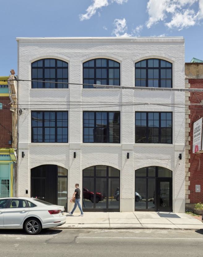 Cobylefko's tweet photo. Philly has so many high quality infill projects.

The creation of simple and graceful buildings like this around the city is a key reason why it has remained relatively affordable, incrementally scaling up single family homes and lots allow for a few apartments and retail. https://t.co/RngbFTRLQP