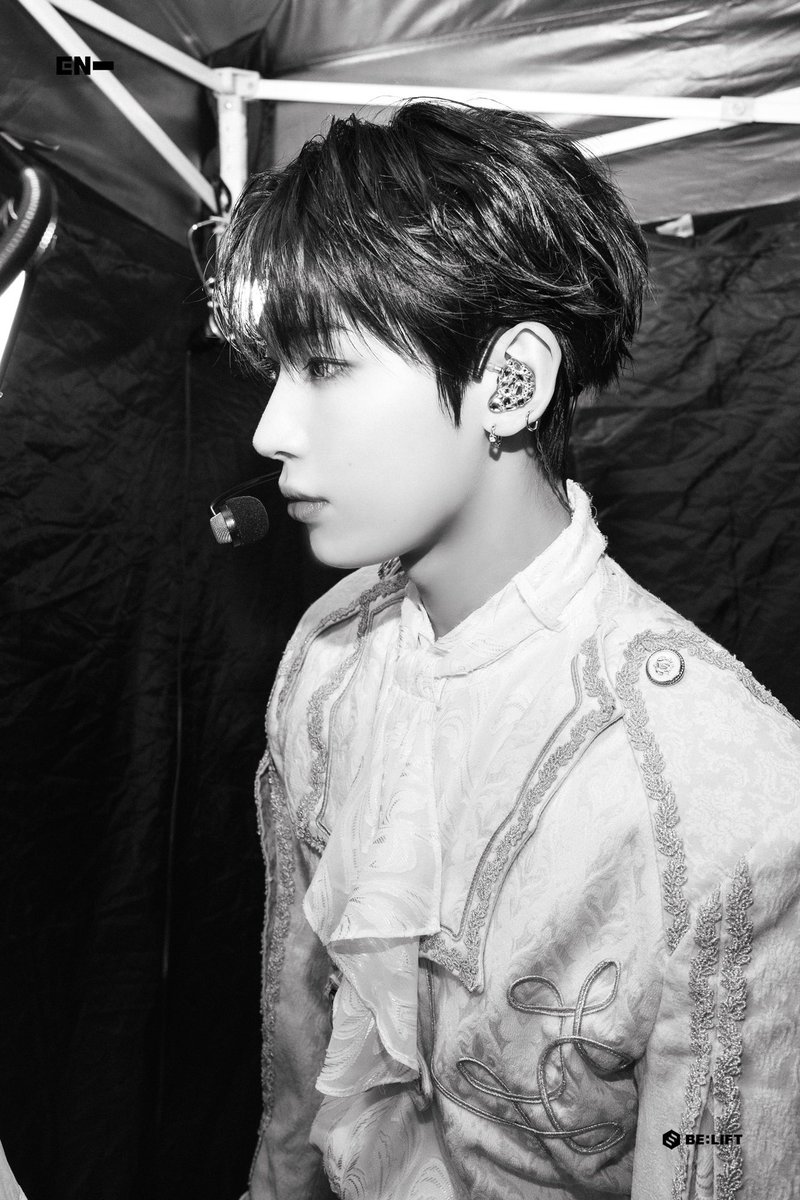 ENHYPEN's tweet photo. [🎞️ #ENroll]
ENHYPEN BACKSTAGE PHOTO
@ WORLD TOUR ‘FATE’ in CHICAGO_231022

#ENHYPEN #엔하이픈
#EN_WORLDTOUR_FATE
#FATE_IN_CHICAGO https://t.co/7DfG5R71Gc