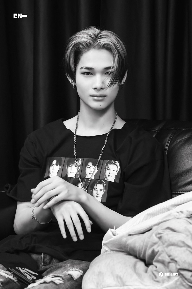 ENHYPEN's tweet photo. [🎞️ #ENroll]
ENHYPEN BACKSTAGE PHOTO
@ WORLD TOUR ‘FATE’ in CHICAGO_231022

#ENHYPEN #엔하이픈
#EN_WORLDTOUR_FATE
#FATE_IN_CHICAGO https://t.co/7DfG5R71Gc