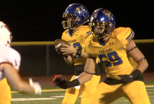 Channel1450com's tweet photo. Second Season Preview: Maroa-Forsyth Trojans    https://t.co/4QNxkoSuYs https://t.co/WZlfn4DNuQ