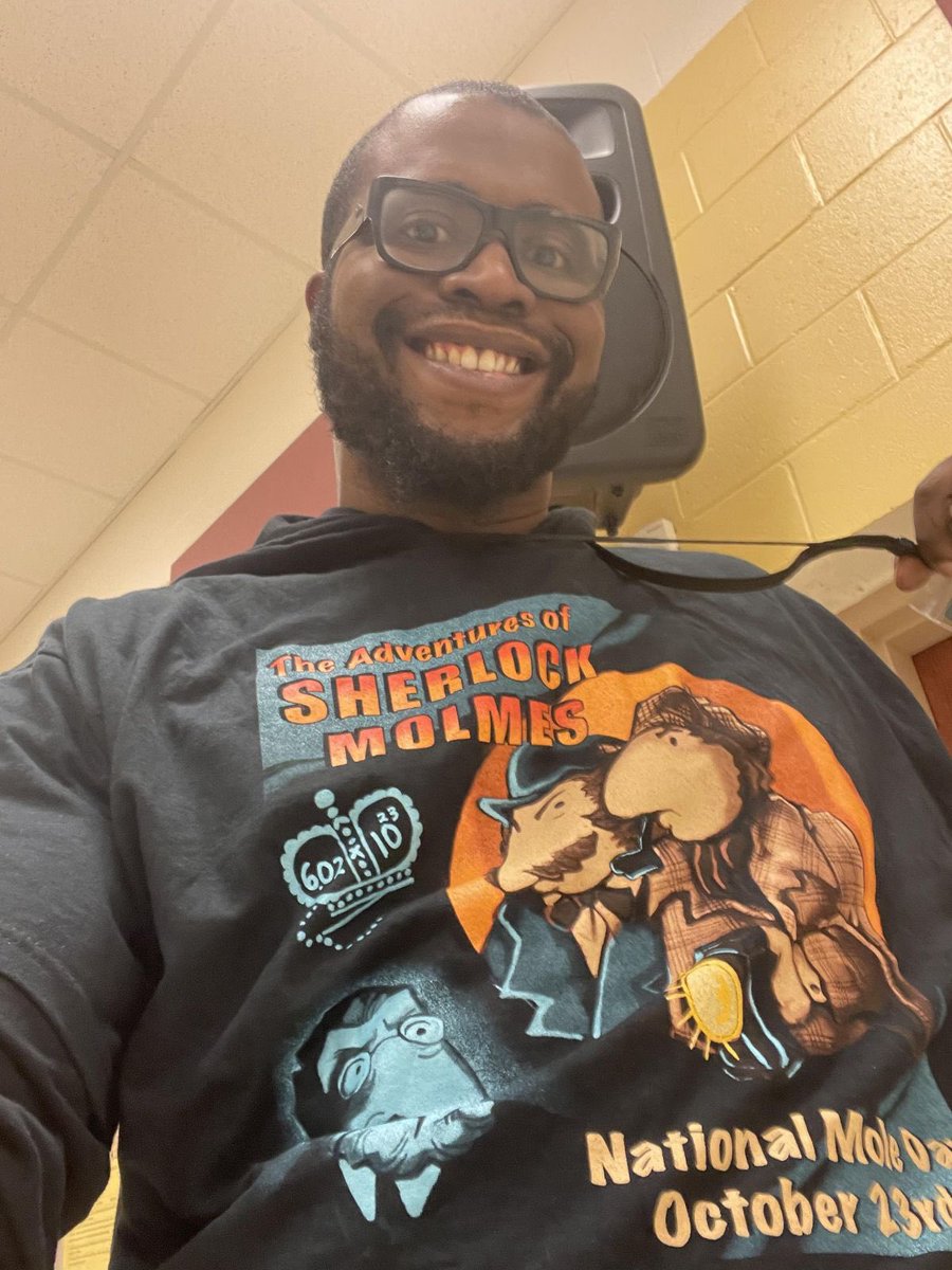AnimeEducator29's tweet photo. Celebrating MOLE DAY!!!
Avogadro's Number 
#jagswag #weareshroderjaguars 
#MoleDay https://t.co/tOh2PAhGLL