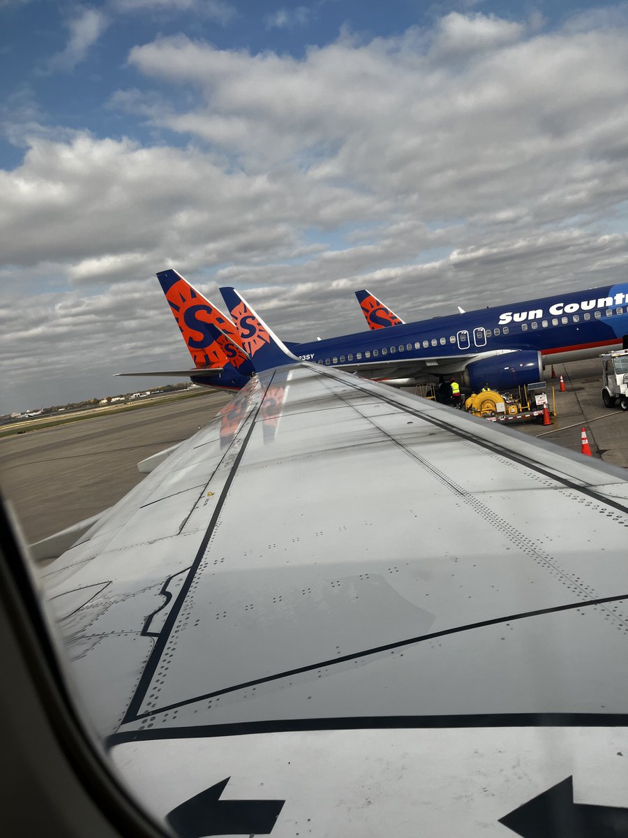 jetfueleddevs's tweet image. When it’s 1200 nautical miles from home to work. 

#JetFueledDevs #TravelAndTech #CodingInTheClouds #SoftwareEngineering
#AirlineLife #DevLife #podcast #PodNation