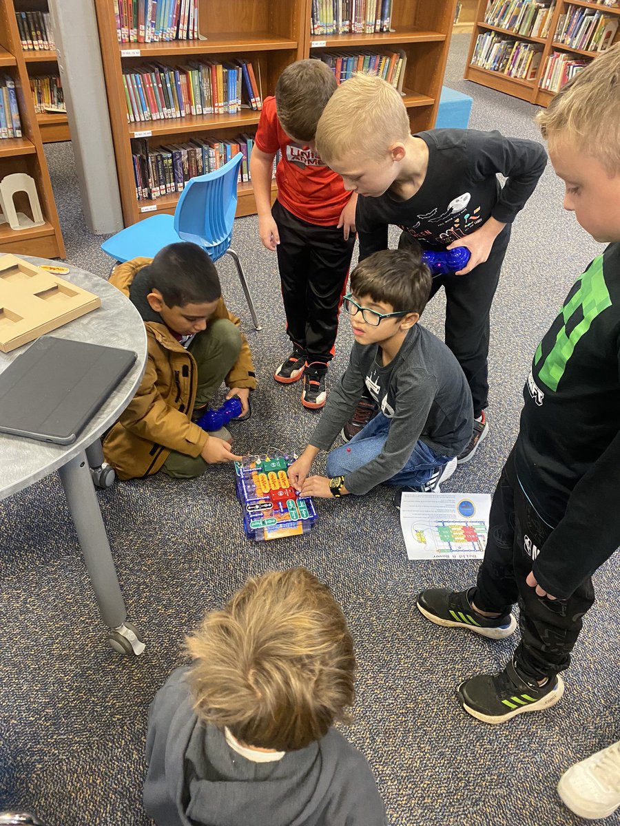 MrsAndrasco's tweet photo. Thanks to @LoizonLibrarian for the super fun Snap Circuit activity in library today! @Liberty_D135 https://t.co/5GanSUVCJS
