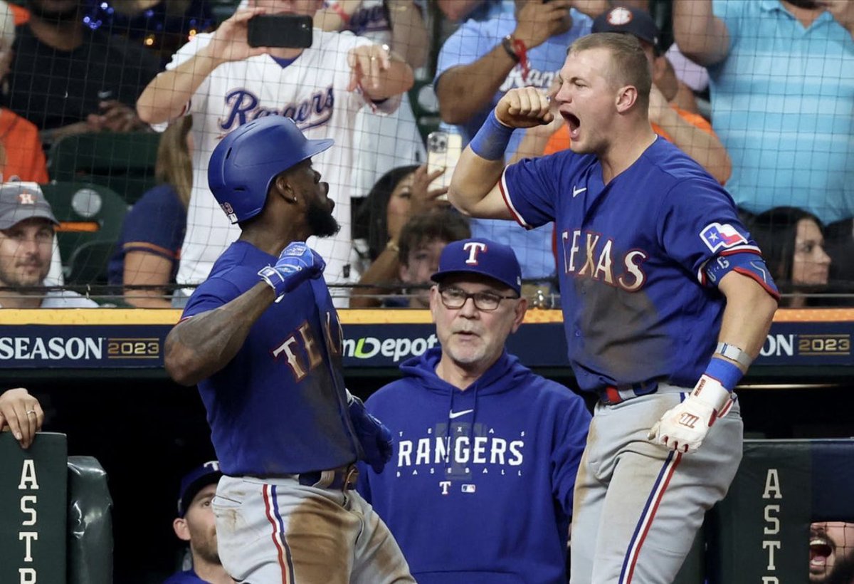 DallasTexasTV's tweet photo. THE TEXAS RANGERS ARE HEADED TO THE WORLD SERIES! https://t.co/7m81UqmDkk